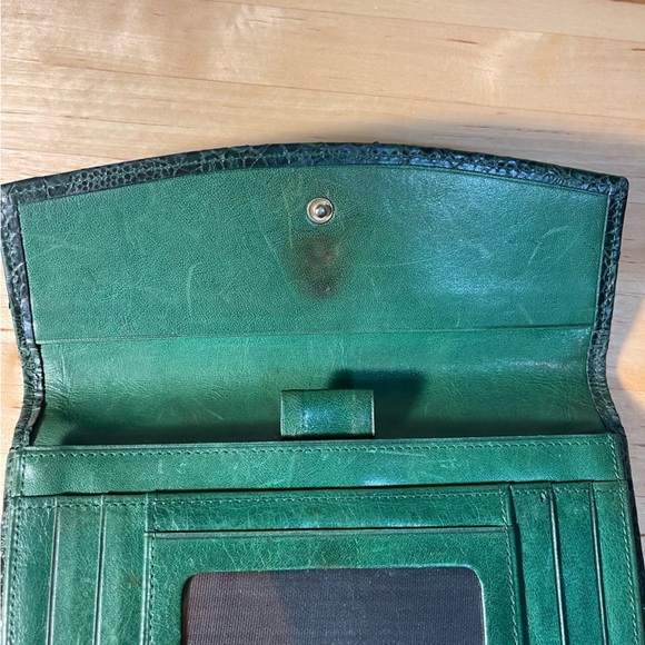 Abas Avatar Alligator embossed green leather trifold wallet/organizer - Picture 8 of 16